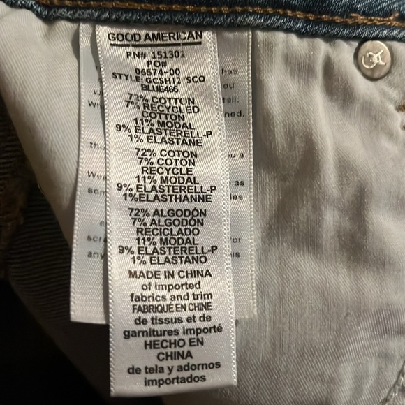 Good American denim shorts 4/27 new never worn - Picture 4 of 5